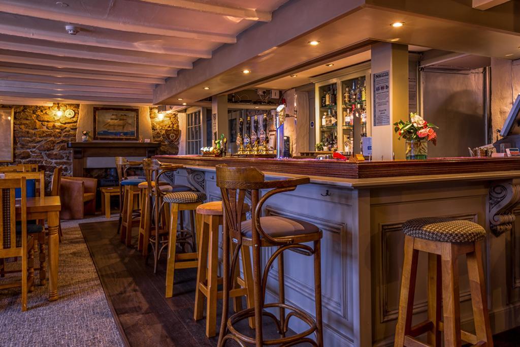 Kings Arms 3*